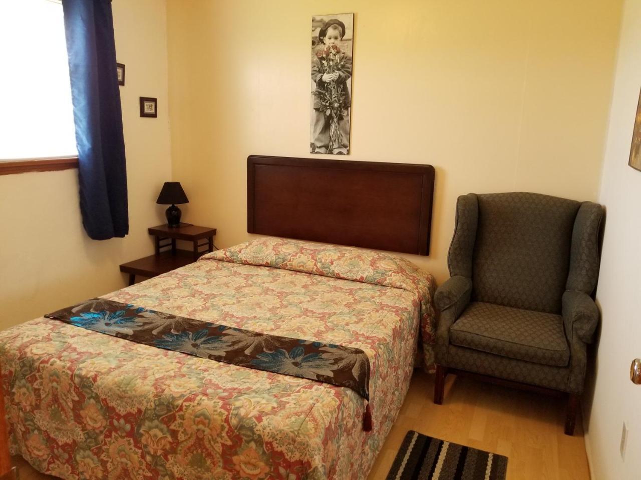 Blue Spruces Cottages Hampton Ngoại thất bức ảnh
